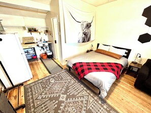 Free WiFi, bed sheets - Charming Boise Studio - Private Entry (Boise)