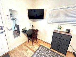 Interior - Charming Boise Studio - Private Entry (Boise)