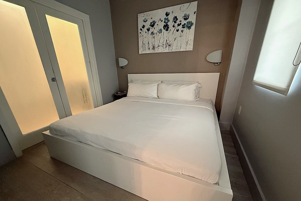 Desk, iron/ironing board, free WiFi, bed sheets