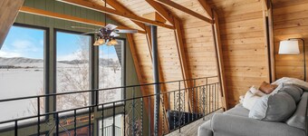 The Escape at Bear Lake | Private Hot Tub | Boat Parking