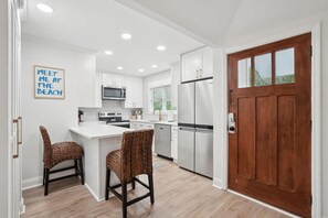 Fridge, microwave, oven, stovetop - Walk to Beach, Golf & Restaurants, Screened Porch, Ping Pong Table, Heart of IOP (Isle of Palms)