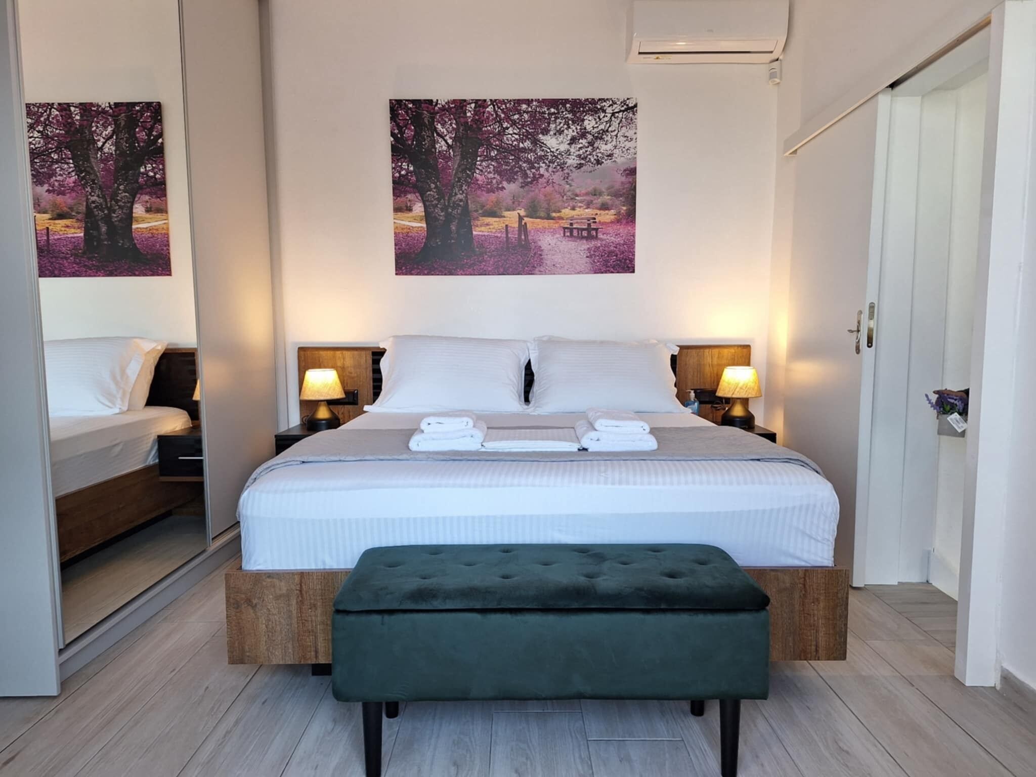 1 bedroom, desk, iron/ironing board, free WiFi