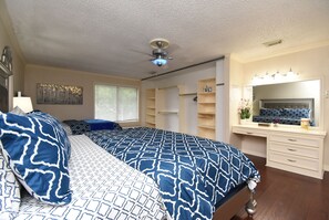 6 bedrooms, free WiFi, bed sheets