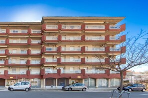 Apartment | Exterior - Apartment in Roses by the Waterfront (Roses)