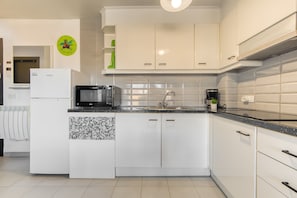 Apartment | Private kitchen - Apartment in Roses by the Waterfront (Roses)