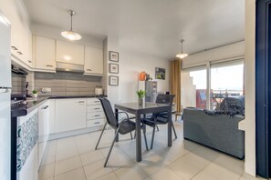 Apartment | Private kitchen - Apartment in Roses by the Waterfront (Roses)