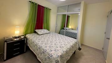 3 多间卧室、WiFi、床单