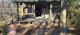 Charming cabin in delightful Broken Arrow at wildlife sanctuary