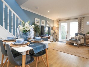 Interior - Breeze Cottage (Falmouth)