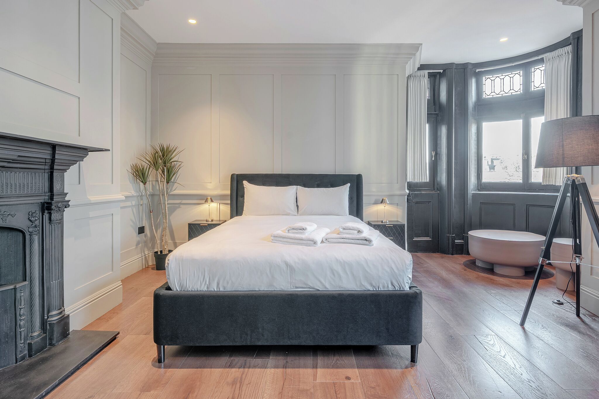 3 bedrooms, iron/ironing board, bed sheets