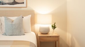 3 bedrooms, desk, iron/ironing board, travel cot