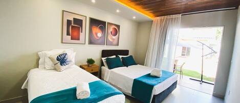 Laptop workspace, blackout curtains, iron/ironing board, free WiFi