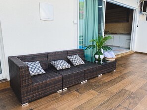 Villa | Terrace/patio - Casa com piscina 5 suites 1 quarto e AC (Foz do Iguaçu)