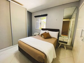 Villa - Casa com piscina 5 suites 1 quarto e AC (Foz do Iguaçu)