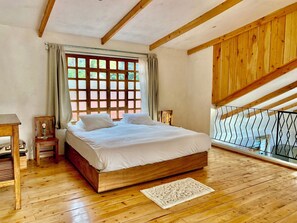 4 camere, una scrivania, Wi-Fi gratuito, lenzuola