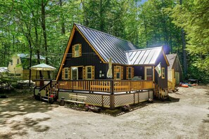 Exterior - Relaxing A-Frame with Hot Tub and Lake Access (Denmark)