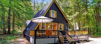 Relaxing A-Frame with Hot Tub and Lake Access
