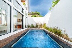 Outdoor pool -  Light Way Villa in Canggu (Canggu)