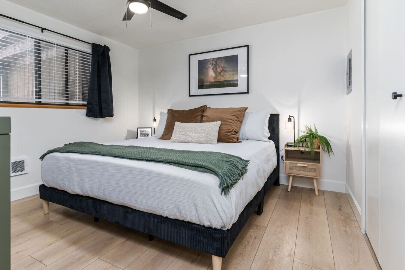 2 makuuhuonetta, vauvan matkasänky, Wi-Fi, vuodevaatteet