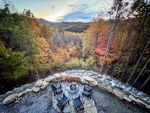Terrace/patio - Stunning Log Home With Hot Tub, Long Range Views and Central AC (Black Mountain)