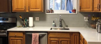 Comfortable home in Alexandria, walkable to Old Town / Metro, close to DC