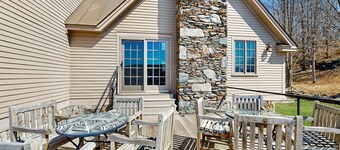 Riverfront estate, mountain views, dog-friendly, fireplace, balcony, w/d, wifi