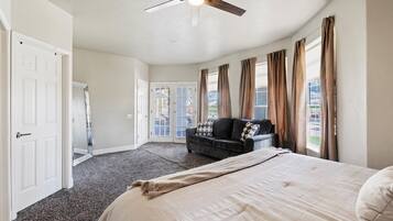 3 bedrooms, iron/ironing board, WiFi, bed sheets