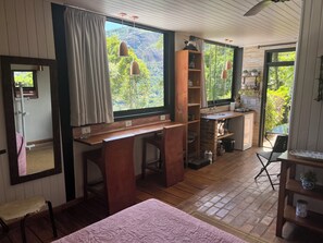 Chalet, 1 Doppelbett, Haustiere gestattet, Bergblick | Wohnbereich