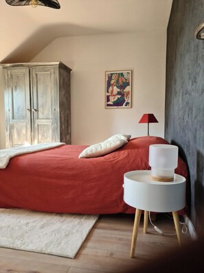 4 chambres, bureau, fer et planche à repasser, Wi-Fi