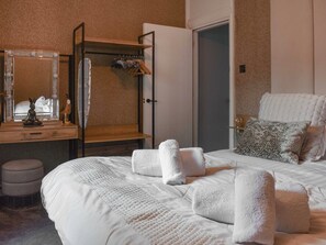 1 bedroom, free WiFi, bed sheets