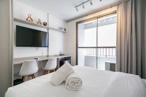 Standard Studio (596427) | Desk, laptop workspace, free WiFi - 360 Horizon Paraíso (Sao Paulo)