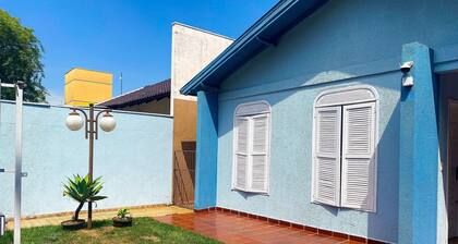 Casa Ampla 1 suite 2quartos churras e AC