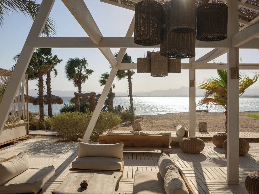 Private beach nearby, free beach shuttle, sun-loungers, beach umbrellas