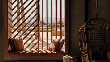 Private beach nearby, free beach shuttle, sun loungers, beach umbrellas