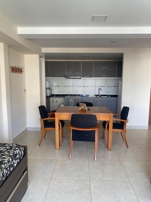 Apartamento superior, vista para o mar (AA4) | Área de estar