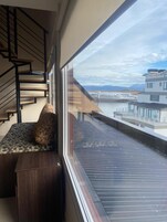 Superior Apart Daire, Deniz Manzaralı (AA5) | Oturma alanı