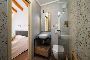Shower, hair dryer, towels - Hidden Gem Villa by aneo travel (Trogir)