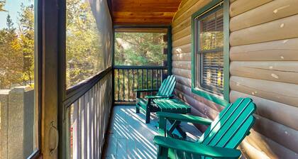 Explore the outdoors from this cozy cabin w/firepit, kitchen, and more
