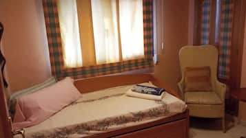 1 bedroom, iron/ironing board, WiFi, bed sheets