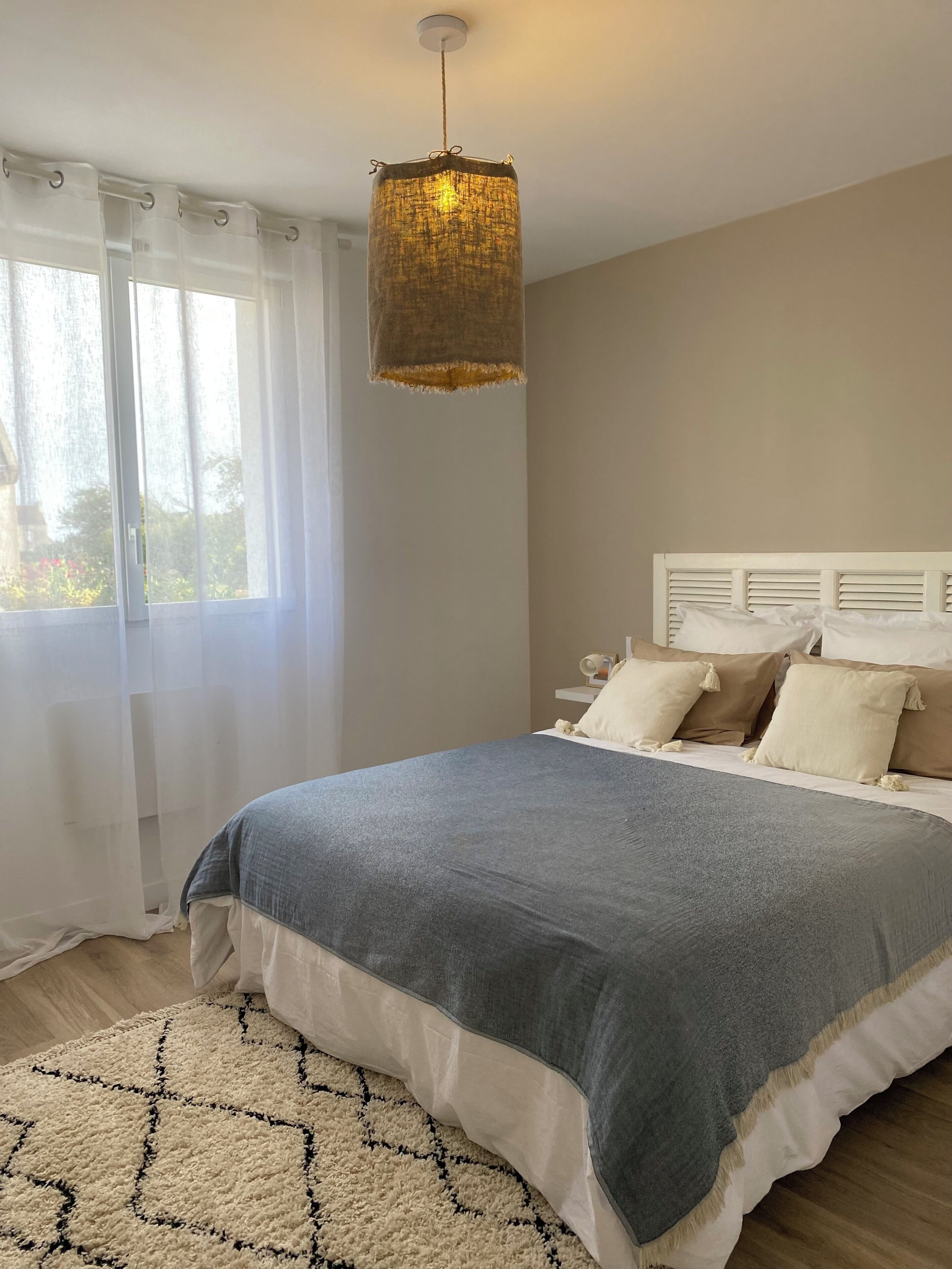 3 chambres, fer et planche à repasser, Wi-Fi, draps fournis