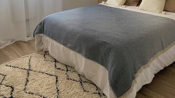 3 chambres, fer et planche Ă repasser, Wi-Fi, draps fournis