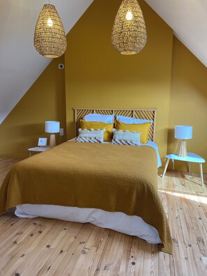 3 chambres, fer et planche à repasser, Wi-Fi gratuit, draps fournis