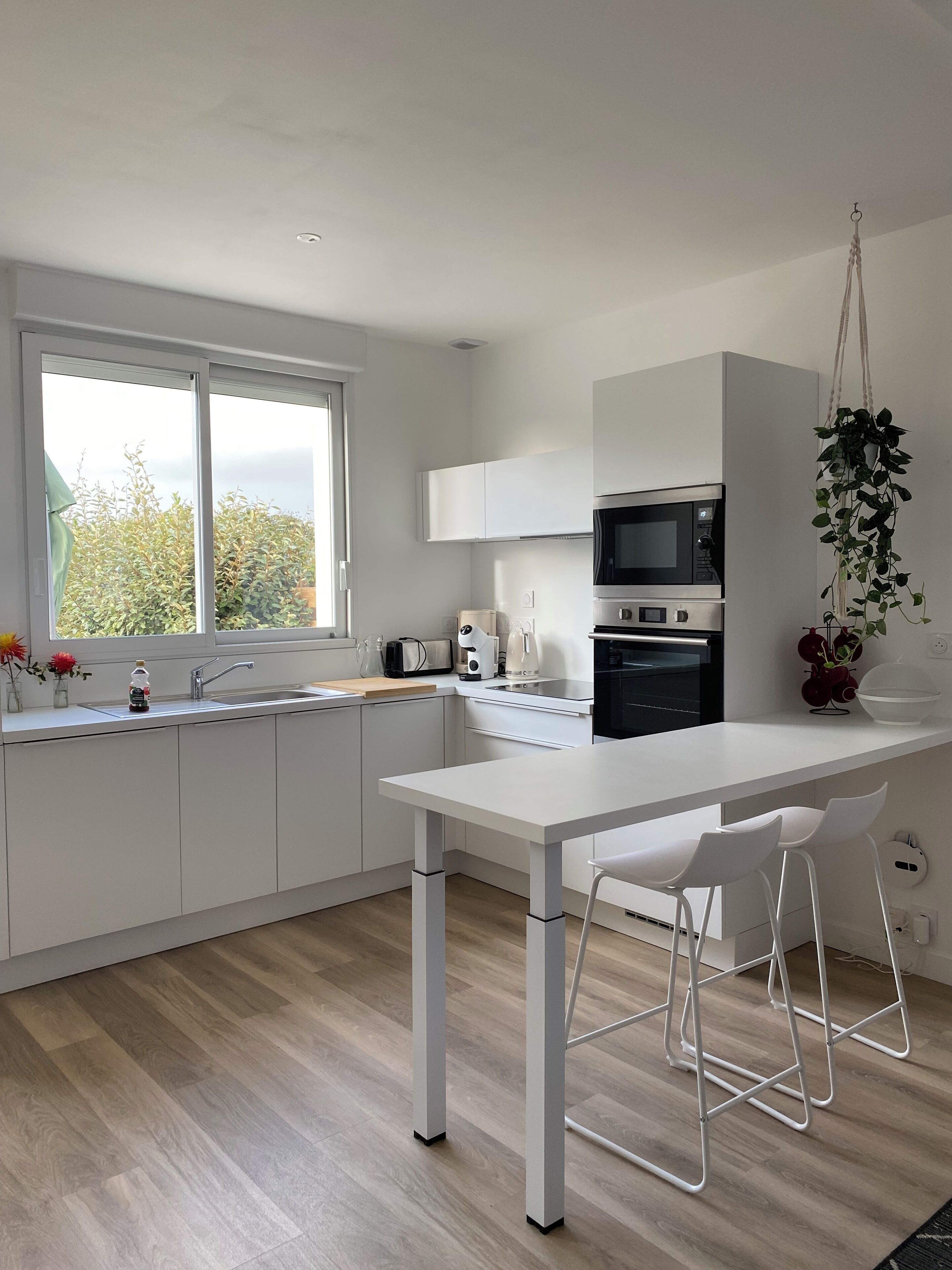 Microondas, horno, parrilla de estufa y lavavajillas 