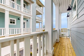 Property grounds - Gorgeous home with ocean views, balconies, elevator & pond - steps from beach! (Port Aransas)