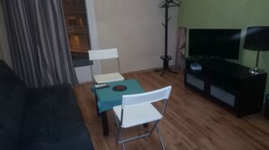 Apartment, 2 Bedrooms, Smoking | Living area