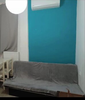 Apartment, 2 Bedrooms, Smoking | Interior
