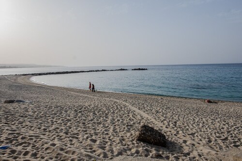 Casa Vacanza "Apri il Cancello e sei in Acqua"