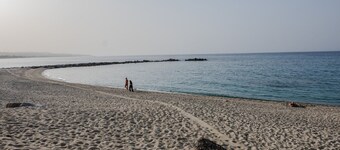 Casa Vacanza "Apri il Cancello e sei in Acqua"