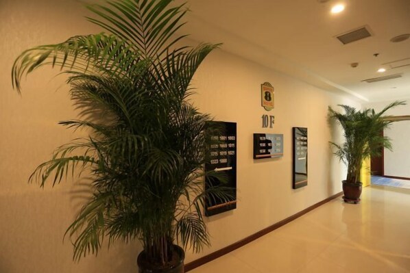 Interior - Super 8 Shijiazhuang Fumeijia (Pingshan)