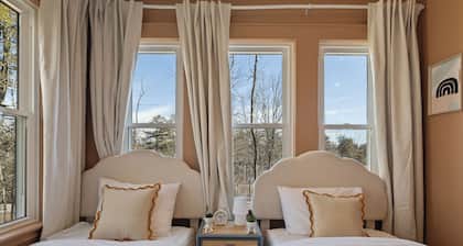Beautiful 10-Bedroom Home for Group Getaways